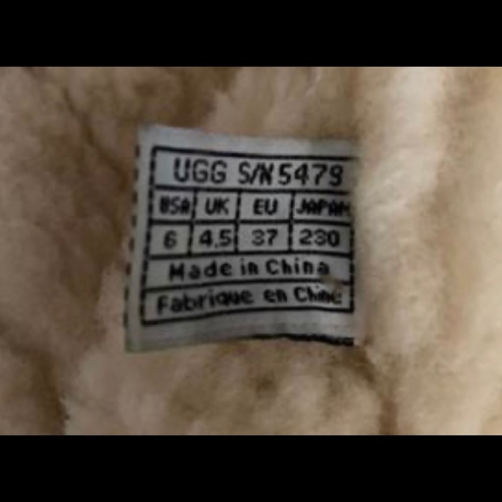 COPY - Ugg Retro Cargo boots - Picture 3 of 4